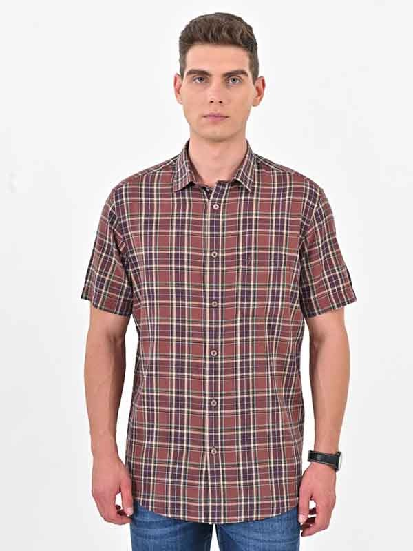Indian Terrain Men's Regular Fit Half Sleeve Checkered Brown Shirt